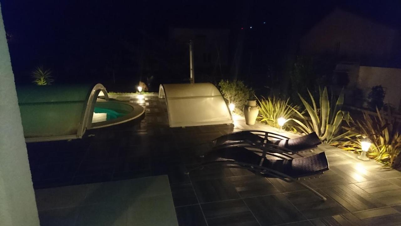 La Maisonnette Du Jardin נרבון מראה חיצוני תמונה